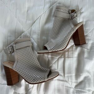 Sam Edelman Light Gray Perforated Heeled Boots